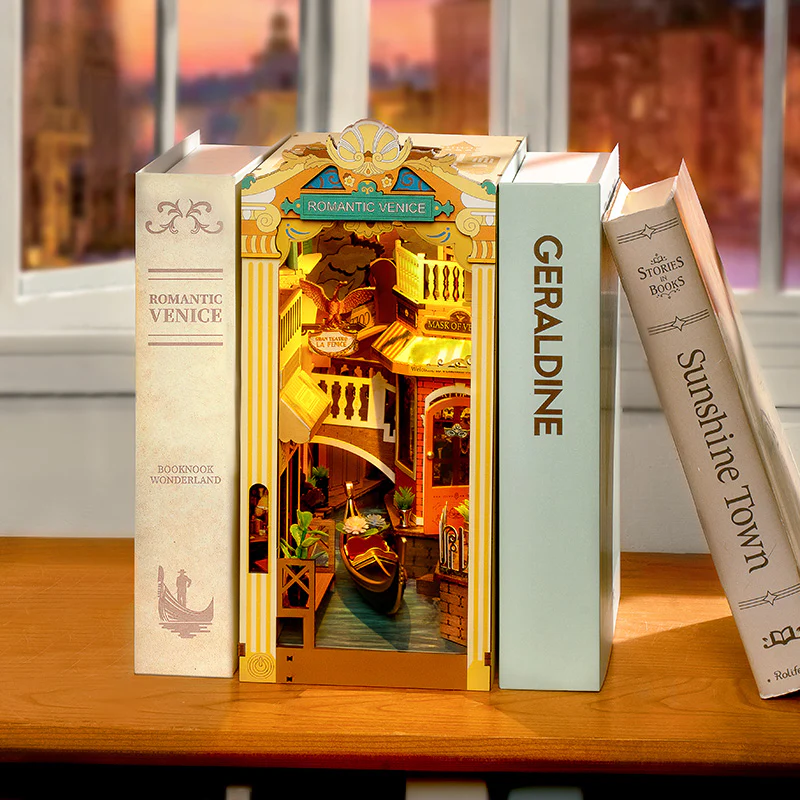 DIY Book Nook